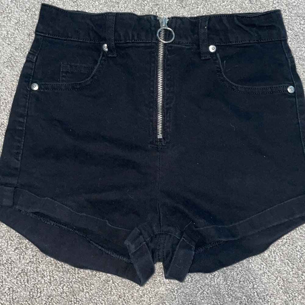 O-ring zip denim shorts